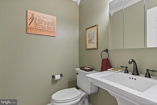 24 JACOB CT, Ewing, NJ 08628