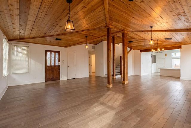 2016 Peoples ST, Austin, TX 78702