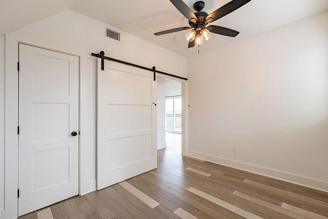 2016 Peoples ST, Austin, TX 78702