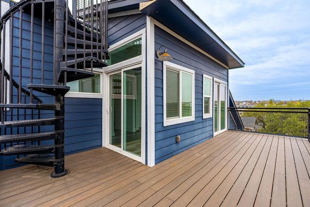 2016 Peoples ST, Austin, TX 78702