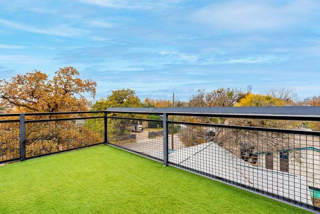 2016 Peoples ST, Austin, TX 78702