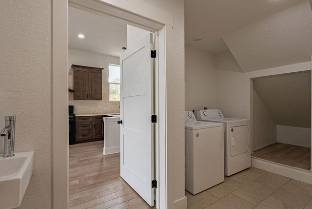 2016 Peoples ST, Austin, TX 78702