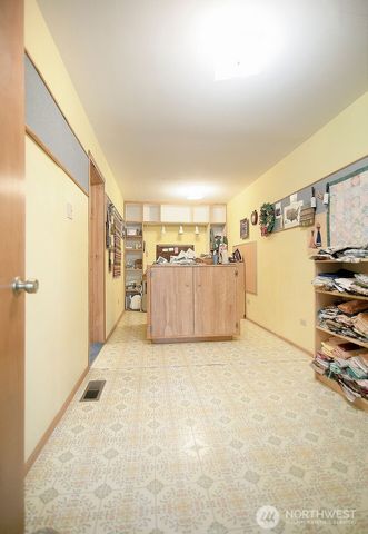 195 Walker Road, Kelso, WA 98626