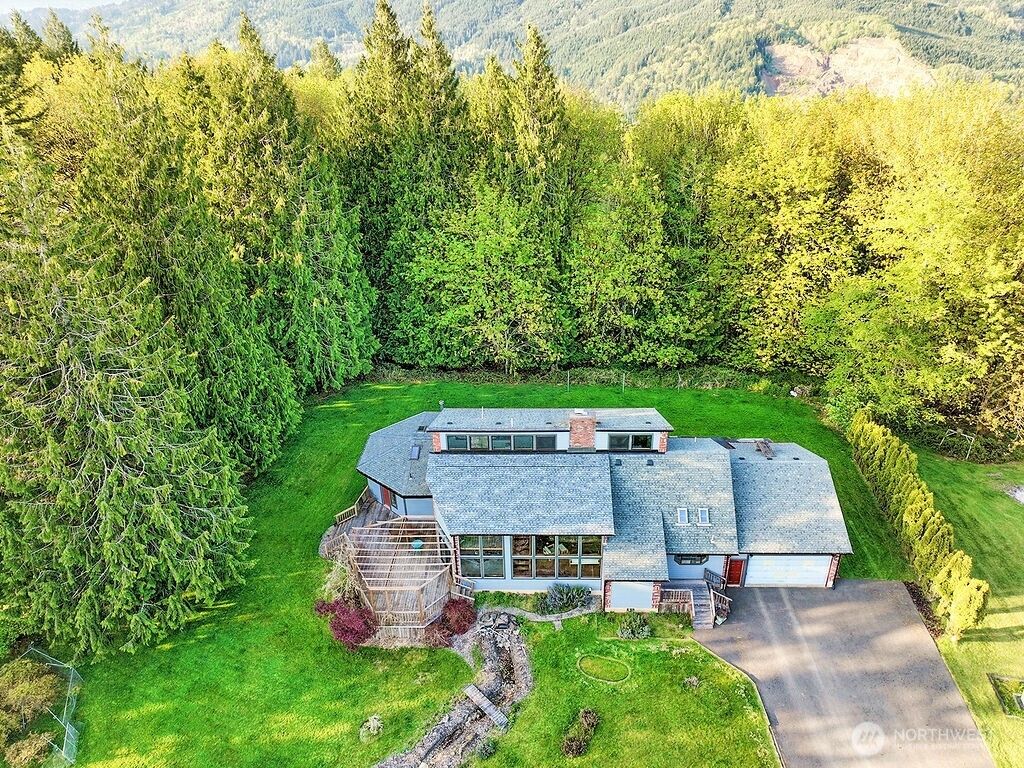 195 Walker Road, Kelso, WA 98626