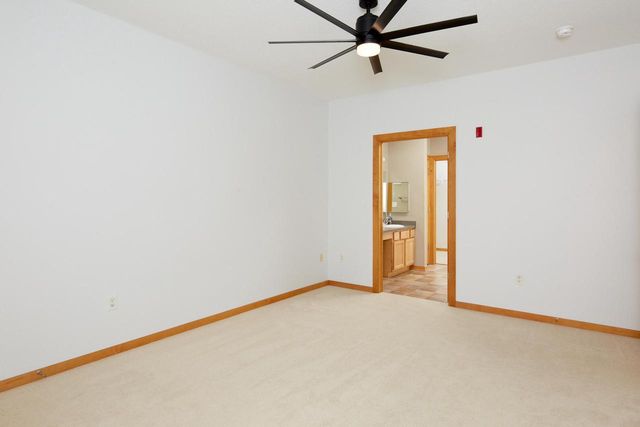 10900 W Bluemound ROAD #215, Wauwatosa, WI 53226