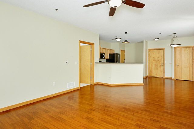 10900 W Bluemound ROAD #215, Wauwatosa, WI 53226