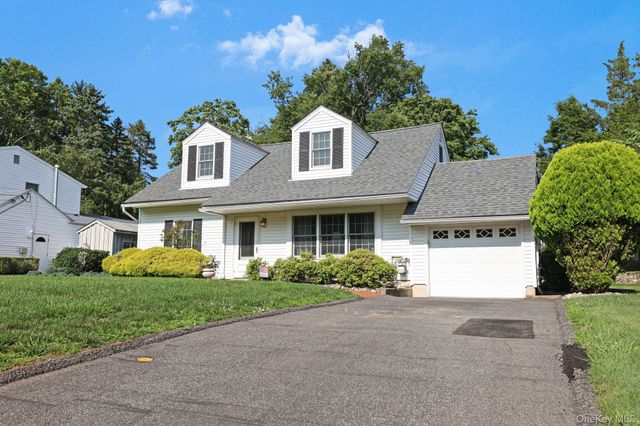 62 Oldert Drive, Pearl River, NY 10965
