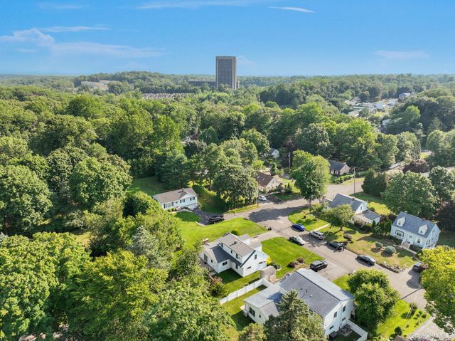 62 Oldert Drive, Pearl River, NY 10965