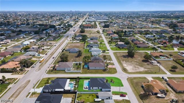 3009 SW 16th PL, Cape Coral, FL 33914