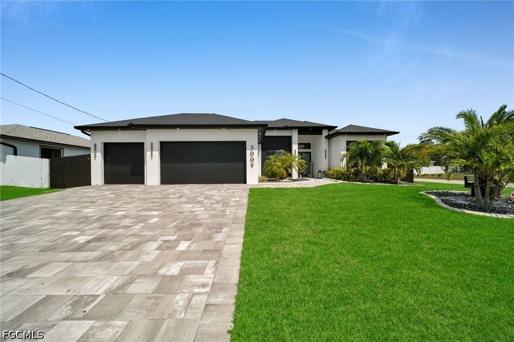 3009 SW 16th PL, Cape Coral, FL 33914