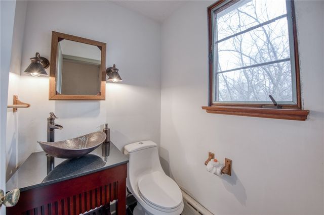 2294 Clearvue Rd, Franklin Park, PA 15237