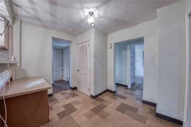 2294 Clearvue Rd, Franklin Park, PA 15237