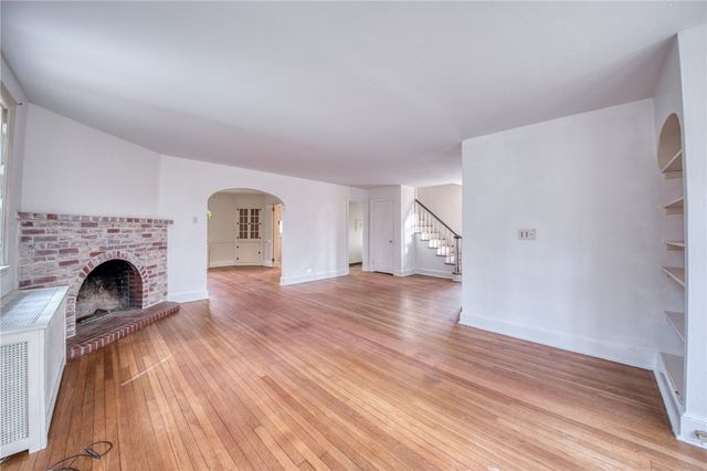 2294 Clearvue Rd, Franklin Park, PA 15237