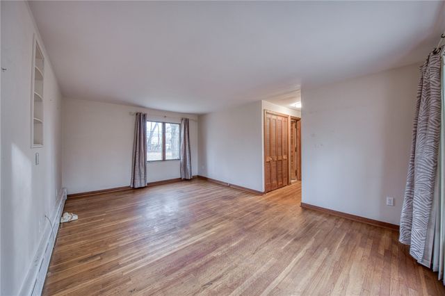 2294 Clearvue Rd, Franklin Park, PA 15237