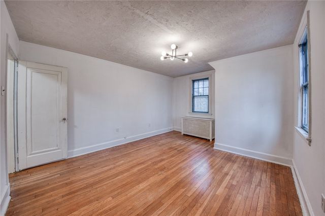 2294 Clearvue Rd, Franklin Park, PA 15237