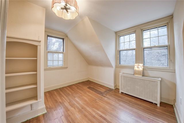 2294 Clearvue Rd, Franklin Park, PA 15237