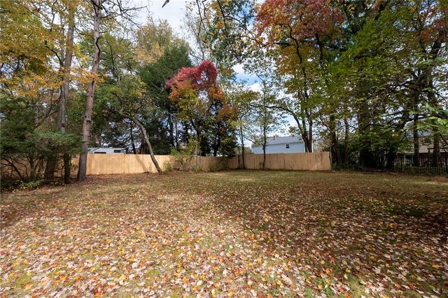 2294 Clearvue Rd, Franklin Park, PA 15237