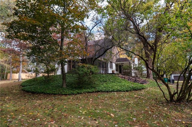 2294 Clearvue Rd, Franklin Park, PA 15237