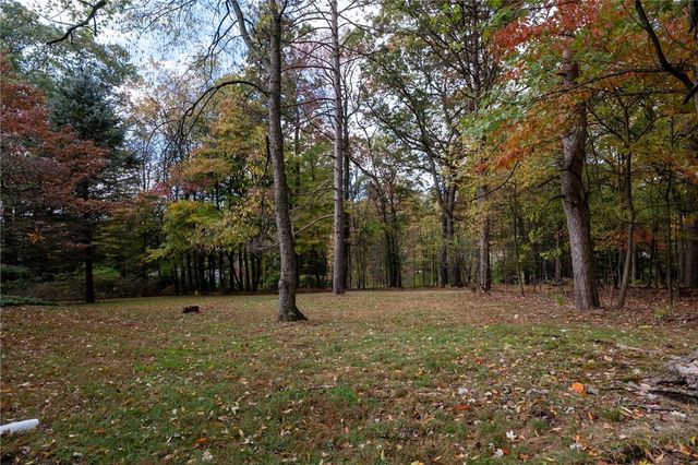 2294 Clearvue Rd, Franklin Park, PA 15237