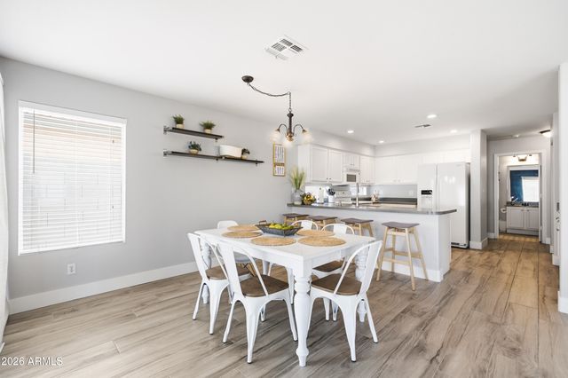 3032 E MILLBRAE Lane, Gilbert, AZ 85234