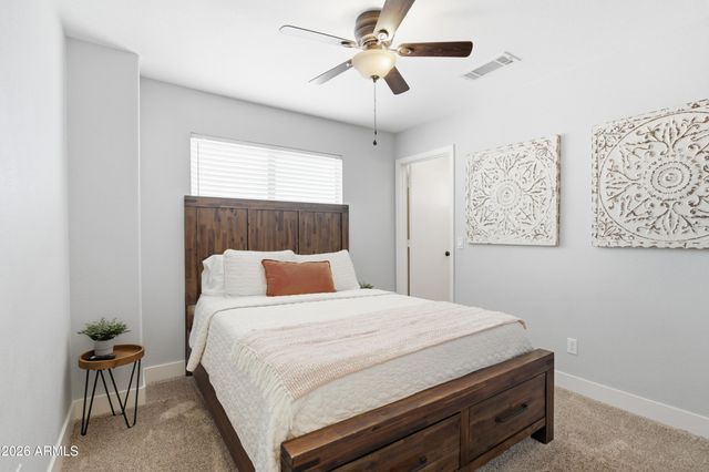 3032 E MILLBRAE Lane, Gilbert, AZ 85234