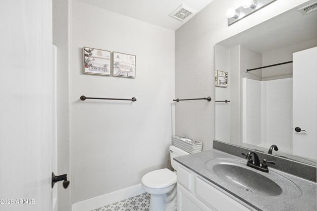 3032 E MILLBRAE Lane, Gilbert, AZ 85234