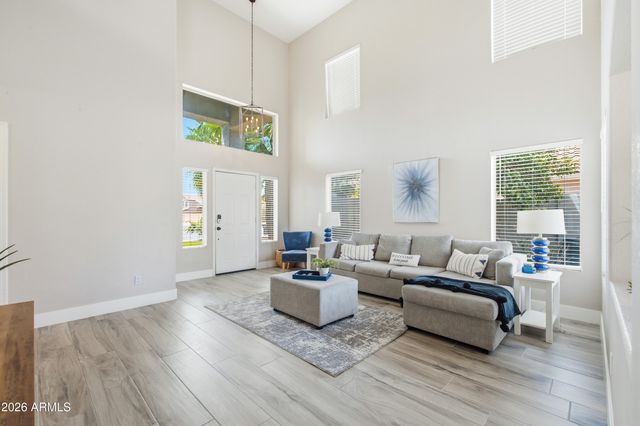 3032 E MILLBRAE Lane, Gilbert, AZ 85234