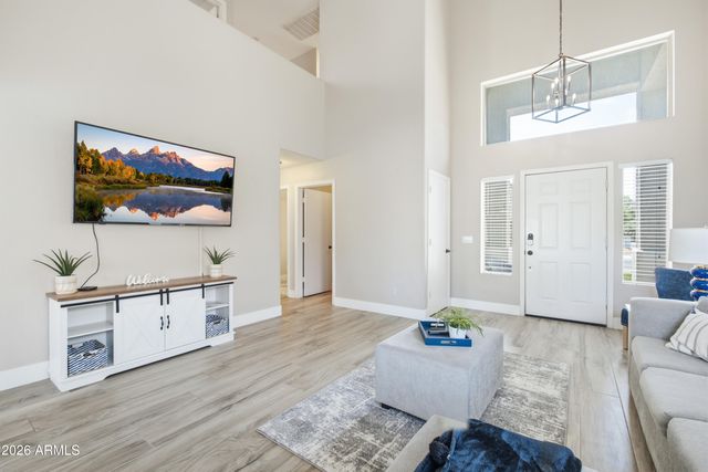 3032 E MILLBRAE Lane, Gilbert, AZ 85234
