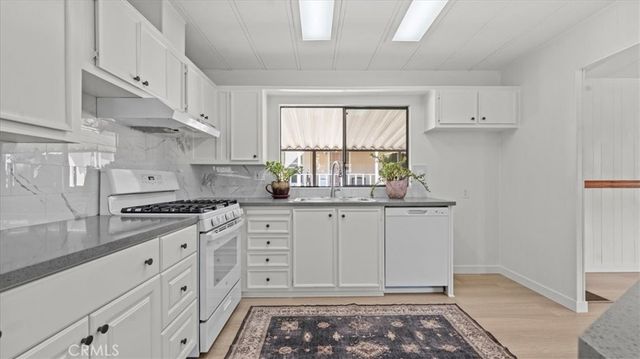 929 E Foothill Blvd 118, Upland, CA 91786