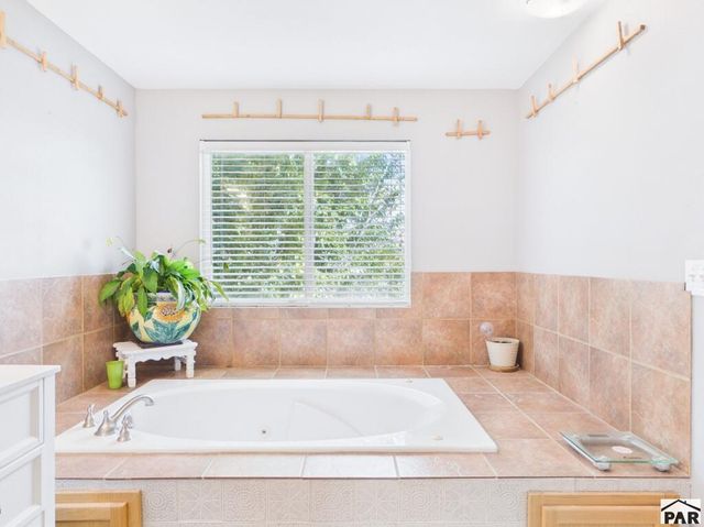2910 8th Ave, Pueblo, CO 81008