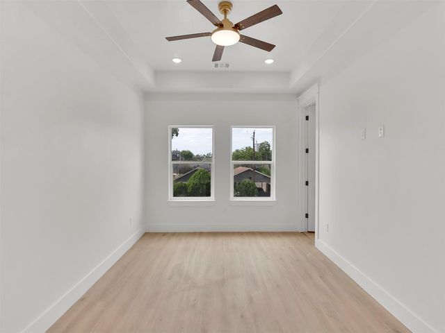 1311 E 33rd Street, Houston, TX 77022