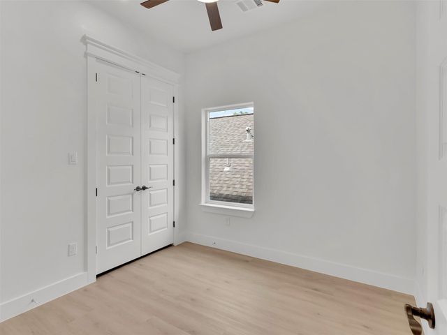 1311 E 33rd Street, Houston, TX 77022