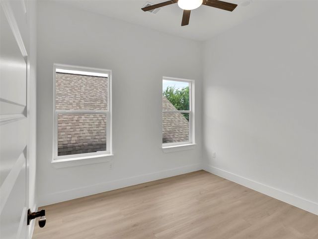 1311 E 33rd Street, Houston, TX 77022