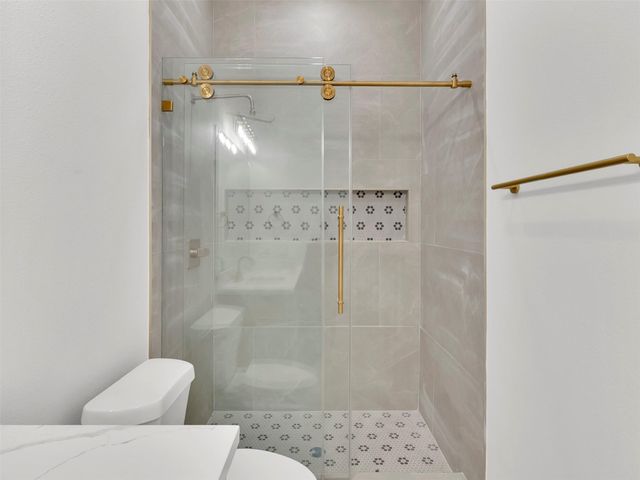 1311 E 33rd Street, Houston, TX 77022