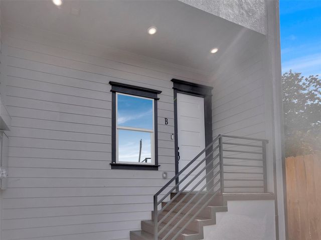 1311 E 33rd Street, Houston, TX 77022