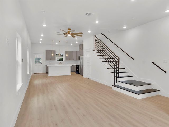 1311 E 33rd Street, Houston, TX 77022
