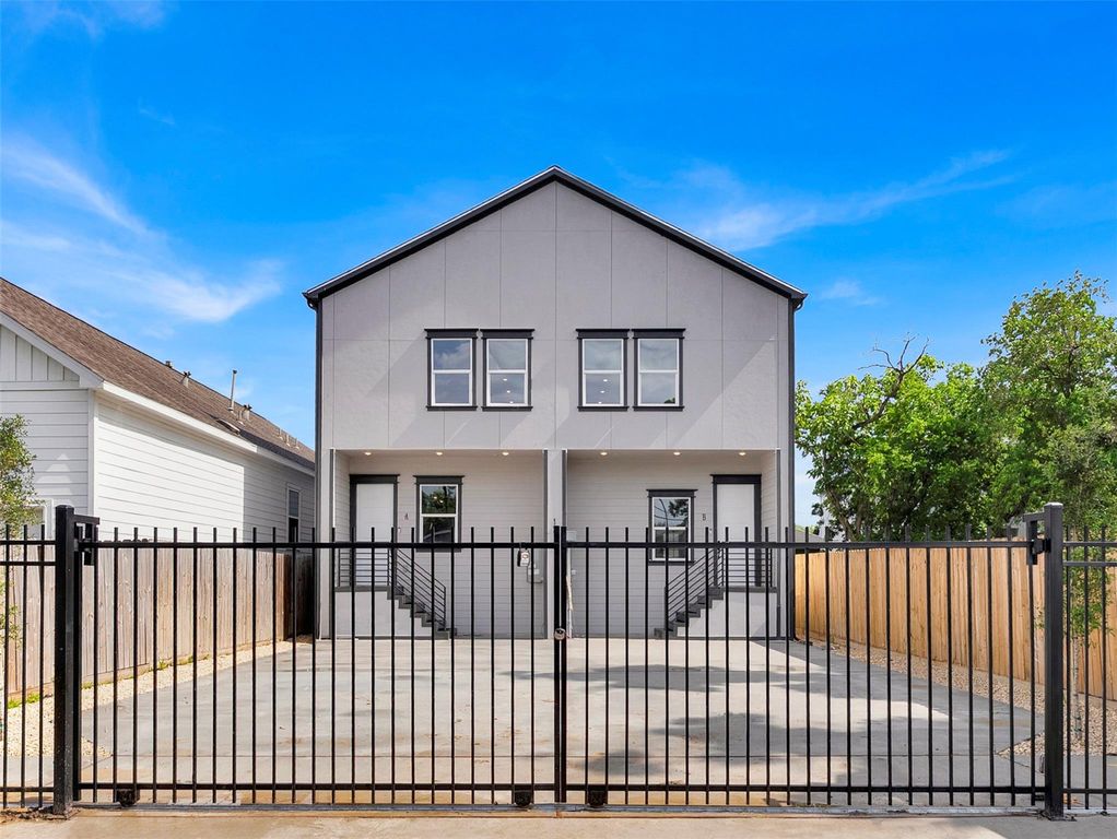 1311 E 33rd Street, Houston, TX 77022