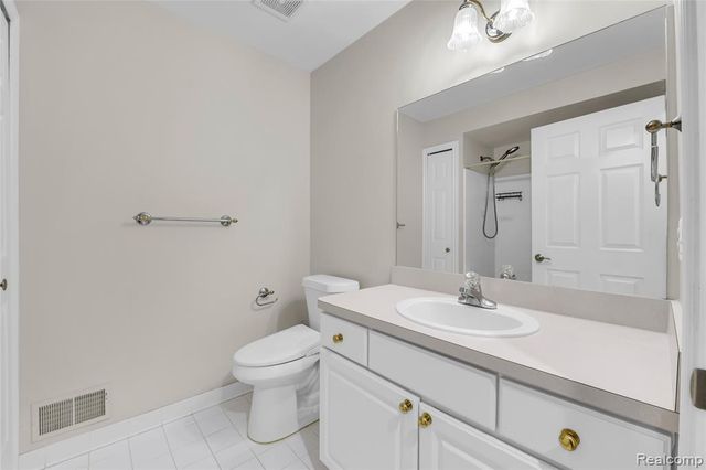 54868 Spyria Drive, Shelby Twp, MI 48315