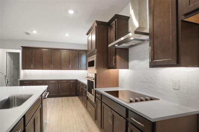 7441 SEA MANATEE STREET, Parrish, FL 34219