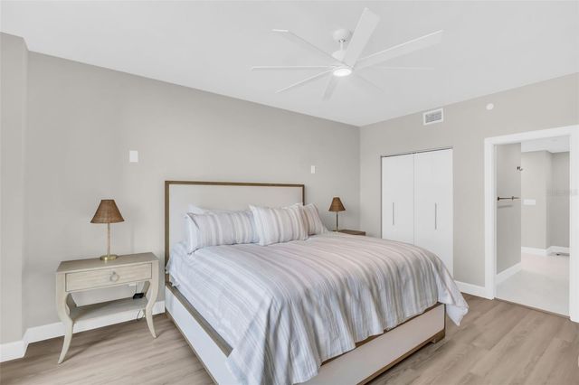 1 BEACH DRIVE SE 1210, St Petersburg, FL 33701