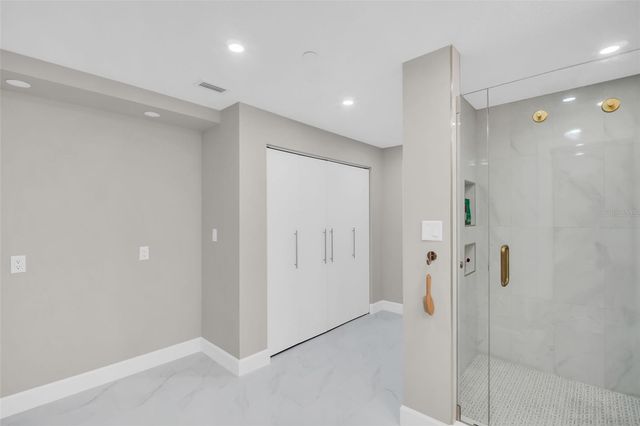 1 BEACH DRIVE SE 1210, St Petersburg, FL 33701