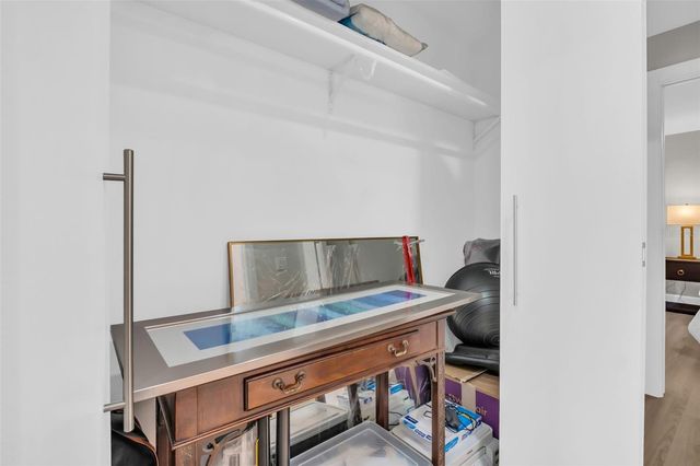 1 BEACH DRIVE SE 1210, St Petersburg, FL 33701