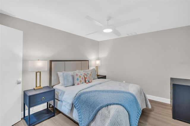 1 BEACH DRIVE SE 1210, St Petersburg, FL 33701