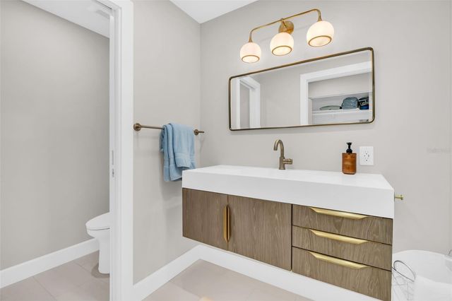 1 BEACH DRIVE SE 1210, St Petersburg, FL 33701