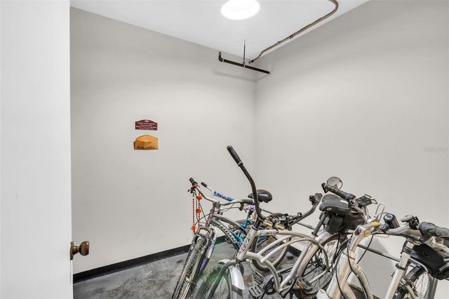 1 BEACH DRIVE SE 1210, St Petersburg, FL 33701