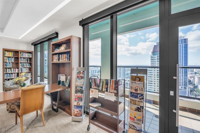 1 BEACH DRIVE SE 1210, St Petersburg, FL 33701