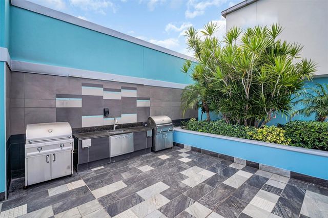 1 BEACH DRIVE SE 1210, St Petersburg, FL 33701