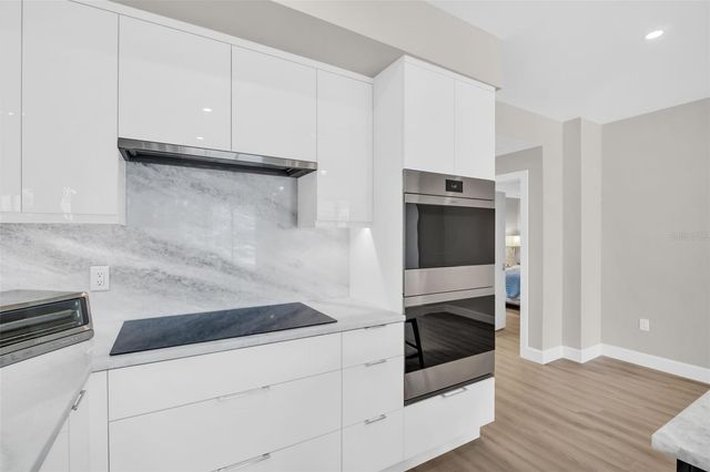 1 BEACH DRIVE SE 1210, St Petersburg, FL 33701