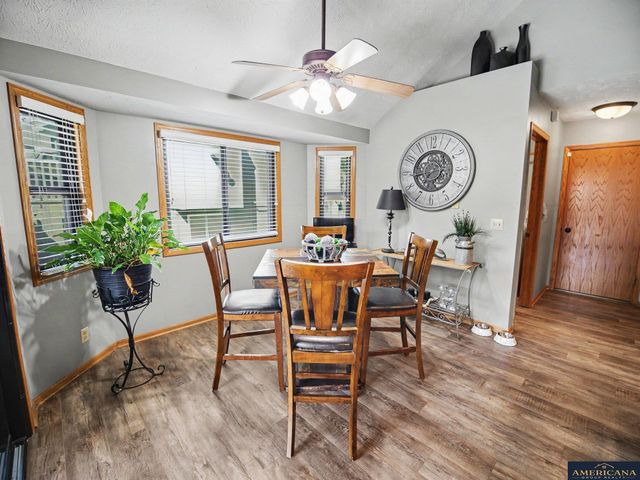 17203 K Street, Omaha, NE 68135