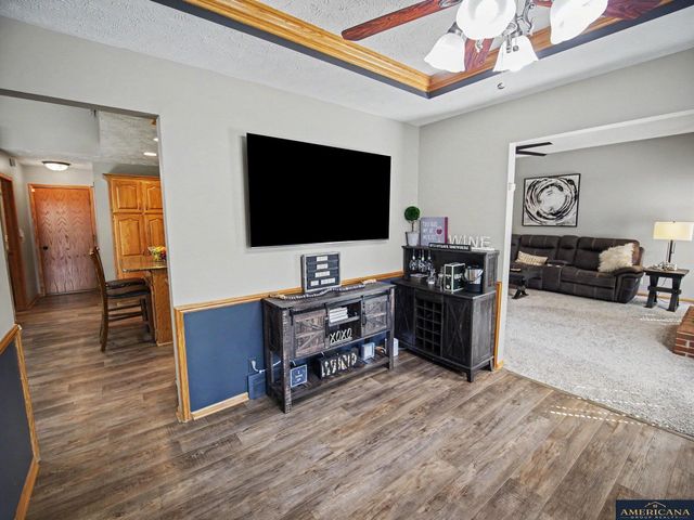 17203 K Street, Omaha, NE 68135